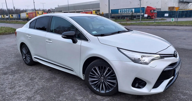 Toyota Avensis cena 82900 przebieg: 54650, rok produkcji 2018 z Lubartów małe 154